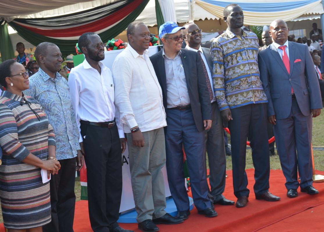 Dr Tedros with President Uhuru Kenyatta (on his left) and other Kenyan leaders during the UHC programme roll out, Kisumu city   