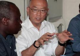 Dr Keiji Fukuda, WHO Assistant Director General for Health Security addressing WHO Ebola field response teams in Kenema