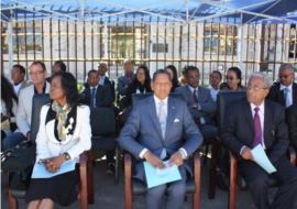Les officiels lors de la cérémonie de célébration de la JMST 2014 (de gauche à droite): Le Représentant de l’OMS – Dr Céline Seignon, le Président de la délégation Spéciale d’Antananarivo – Ny Hasina Andriamanjato, le Secrétaire Général du Ministère de la Santé – Dr Tafangy Philémon.