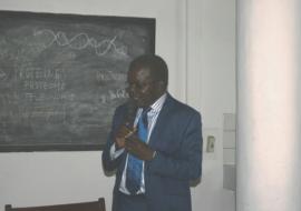 Le Directeur Général du Laboratoire national de Santé Publique de Brazzaville pro- nonçant son mot introductif