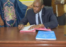 Signature des accords par le WR Tchad