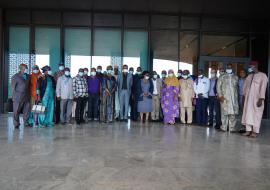 Les membres des Comités Polio du Niger autour de la Représentante de l’OMS au Niger, celle de l’Unicef, du Rotary et de Gavi ont suivi ensemble l’évènement en direct