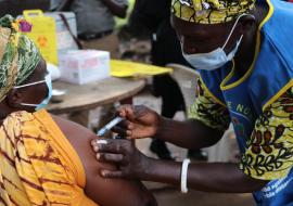 A vaccination campaign to protect 93 000 people from yellow fever 