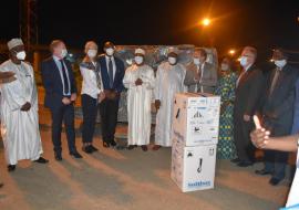 Les partenaires de COVAX étaient présents à l’aéroport pour ce marque cette importante étape de la lutte contre la Covid-19 au Tchad