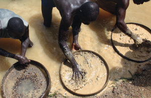 WHO: Urgent action needed to combat poisoning from artisanal gold mining in Africa