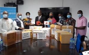 WHO and Ministry of Health officials with display of samples of the items being handed over
