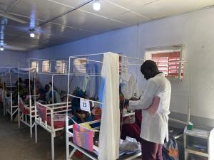 Au Tchad, le soutien sanitaire aux réfugiés de la crise soudanaise s’intensifie