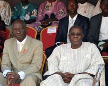 01 Le Ministre de la sante avec a ses cotes le Dr. Didier Bakouan, nouveau SP CNLS du Burkina
