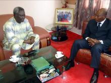 04 M. Ousmane BATOKO s entretient avec Dr Akpa R. GBARY