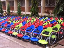 les fauteuils illuminent le parking du Ministère de la Santé Publique
