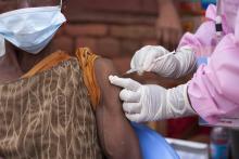 Madagascar marque une année de vaccination contre la COVID-19, avec 1 181 160 personnes entièrement vaccinées