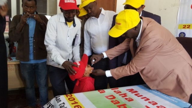 A child vaccinated tOPV during the Launching of Polio NID in Somali