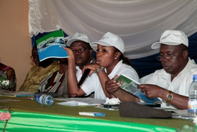 Minister of Health and Sanitation launching the Sierra Leone Malar- ia indicator Survey 2013