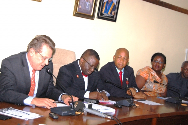 (L-R) Consul General John Bray, Prof. Adewole, Prof. Temitope Alonge CMD, Univerversity of Ibadan, Dr Braka and renowned virologist, Prof. Oyewole Tomori