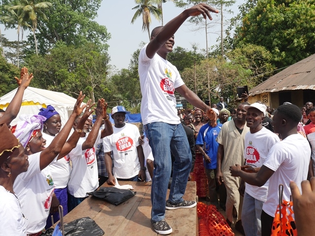 Cross section of contacts and communities celebrating the discharge of the 33 contacts