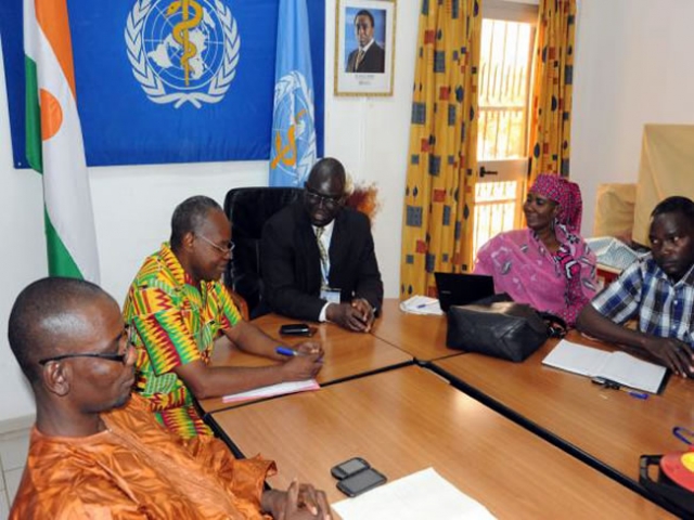 0uverture du briefing par Dr Assimawé PANA Représentant de l’OMS au Niger