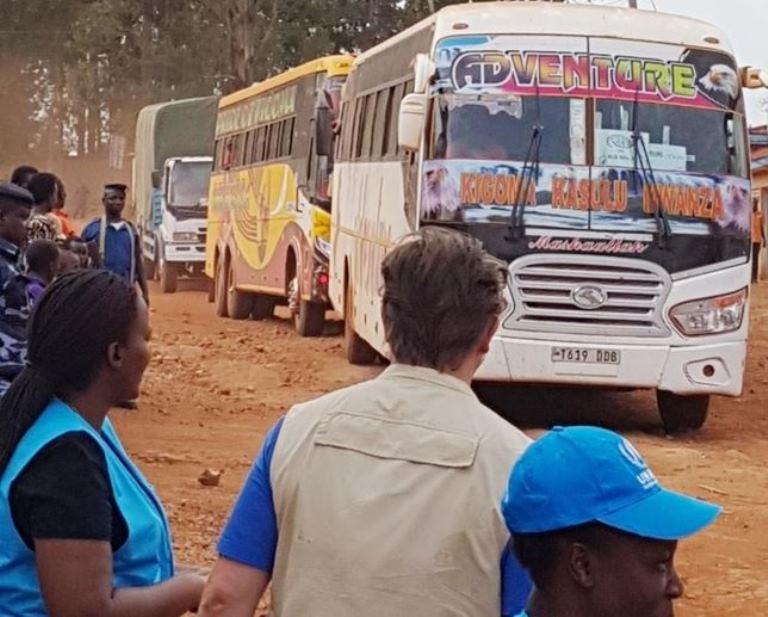 L'arrivée des ex-réfugiés à leur arrivée à Ruyigi en début d'après-midi