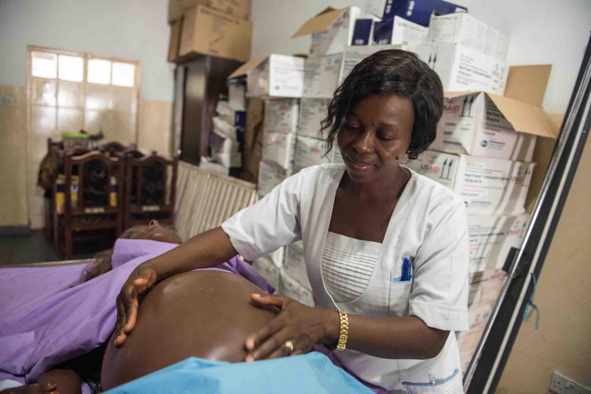 A midwife during a simulation exercise