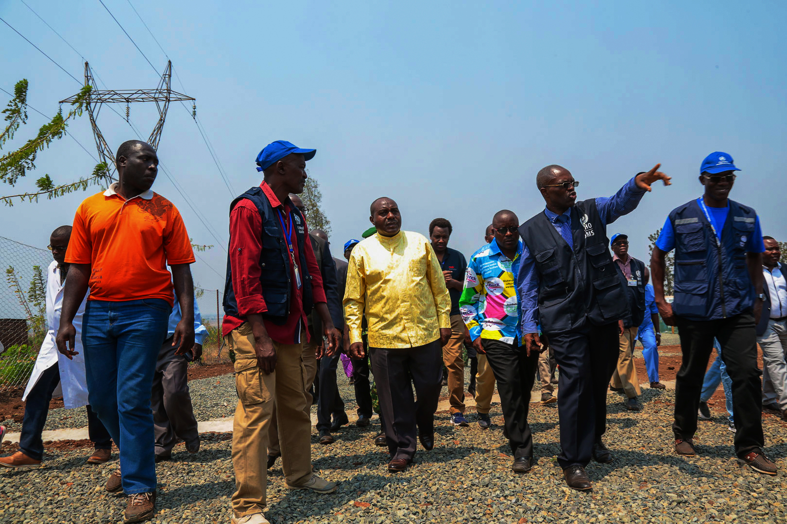 Le 2ème Vice-Président du Burundi visite les activités de préparation à la riposte contre le MVE