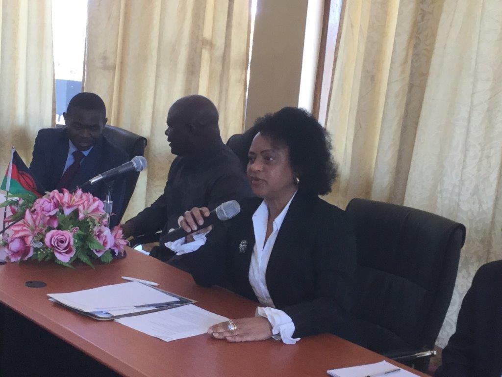 Dr Nonhlanhla Dlamini, WHO Reresentative Malawi speaking to the audience during the Ebola Virus Disease outbreak status in African Region press conference at MOH Headquarters, Lilongwe