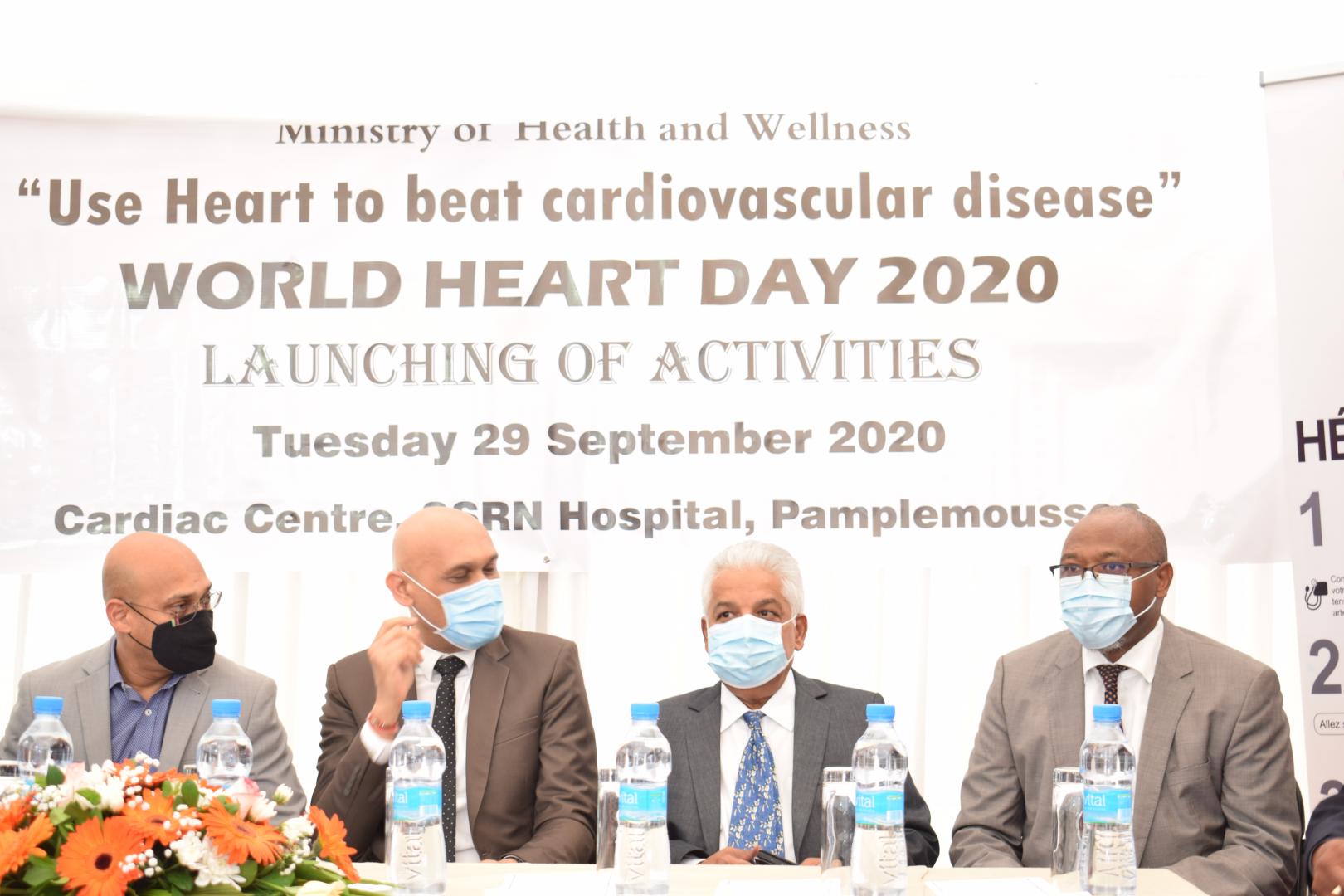 Frm left to rgt: Mr S.K. Kallichurn, Minister of Labour, Human Resource Development and Training, Dr K.K. Jagutpal, Minister of Health and Wellnes, Dr Sunil Gunness, Cardiologist and Head of the Cardiac Centre and Dr L. Musango, WHO Representative in Mauritius during the launching of activities to mark World Heart Day 2020 on 29 September 2020 at the Cardiac Centre, Pamplemousses