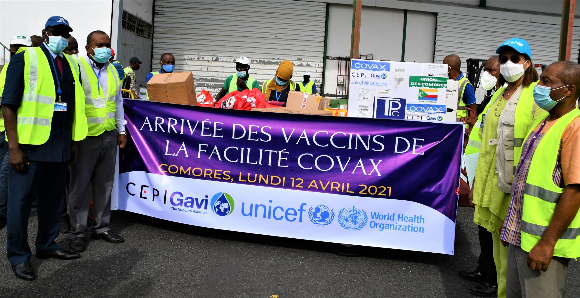 Comores : un premier lot de 12.000 doses de vaccins livré dans le cadre de  l'initiative COVAX, OMS