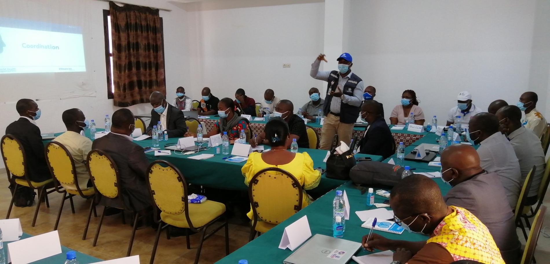 Ebola: Formation des agents de santé de première ligne 