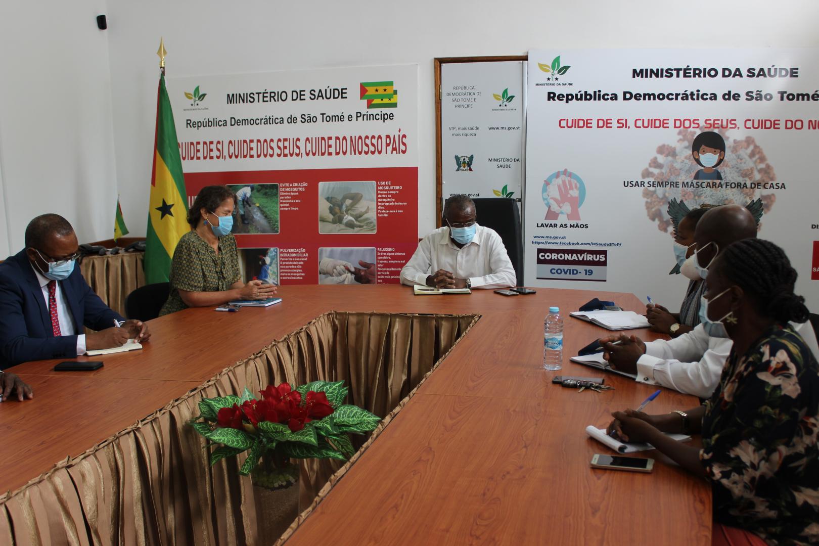 Ministério da - Ministério da Saúde - São Tomé e Príncipe