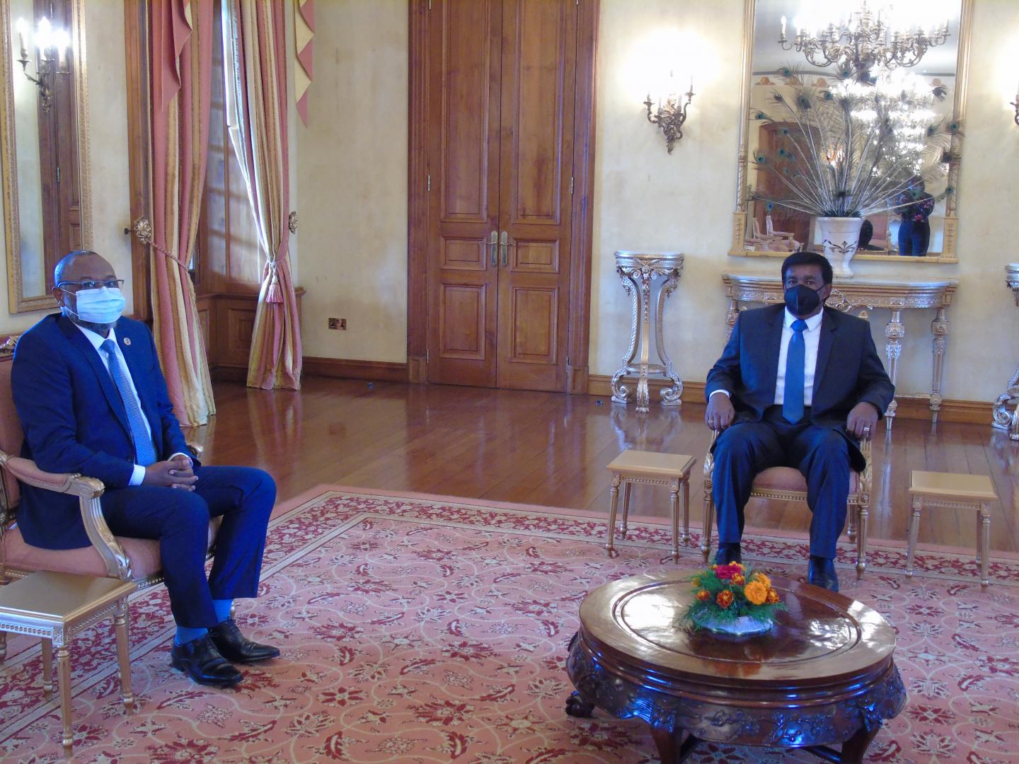 Dr Laurent Musango, WHO Representative in Mauritius discussing WHO support to the country with His Excellency Mr Prithivirajsing Roopun, the President of the Republic of Mauritius