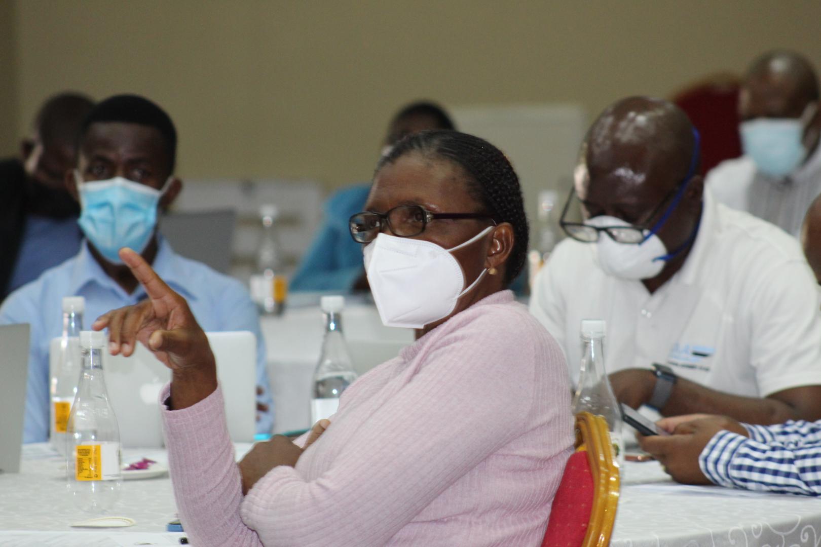 Ms Nametso Mosweu (center) a nurse at Sir Seretse Following the first port health stakeholders meeting which was held on the 23rd of September 2021 in Gaborone, the Ministry of Health and Wellness (MoHW) with support from the World Health Organization (WHO) Country Office hosted a 5-day Port Health Strategic Plan development workshop which took place from the 4th to 8th of October 2021 in Lobatse.  The objectives of the workshop were to develop the Port Health StrKhama International Airport Emergency Clinic