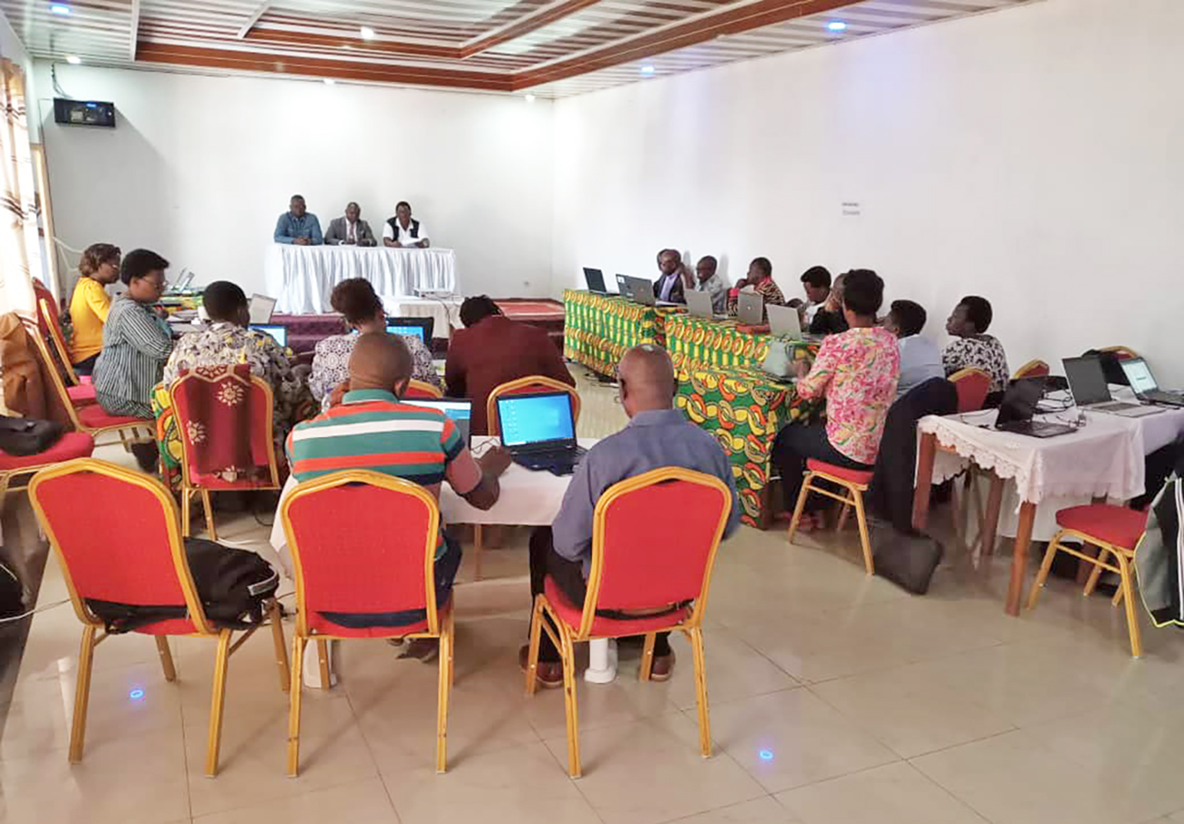 Pour un système de santé performant au Burundi : L’OMS renforce les capacités des cadres de la santé en vue de l’utilisation harmonisée des établissements de santé optimale de l’outil d’évaluation (HHFA) 