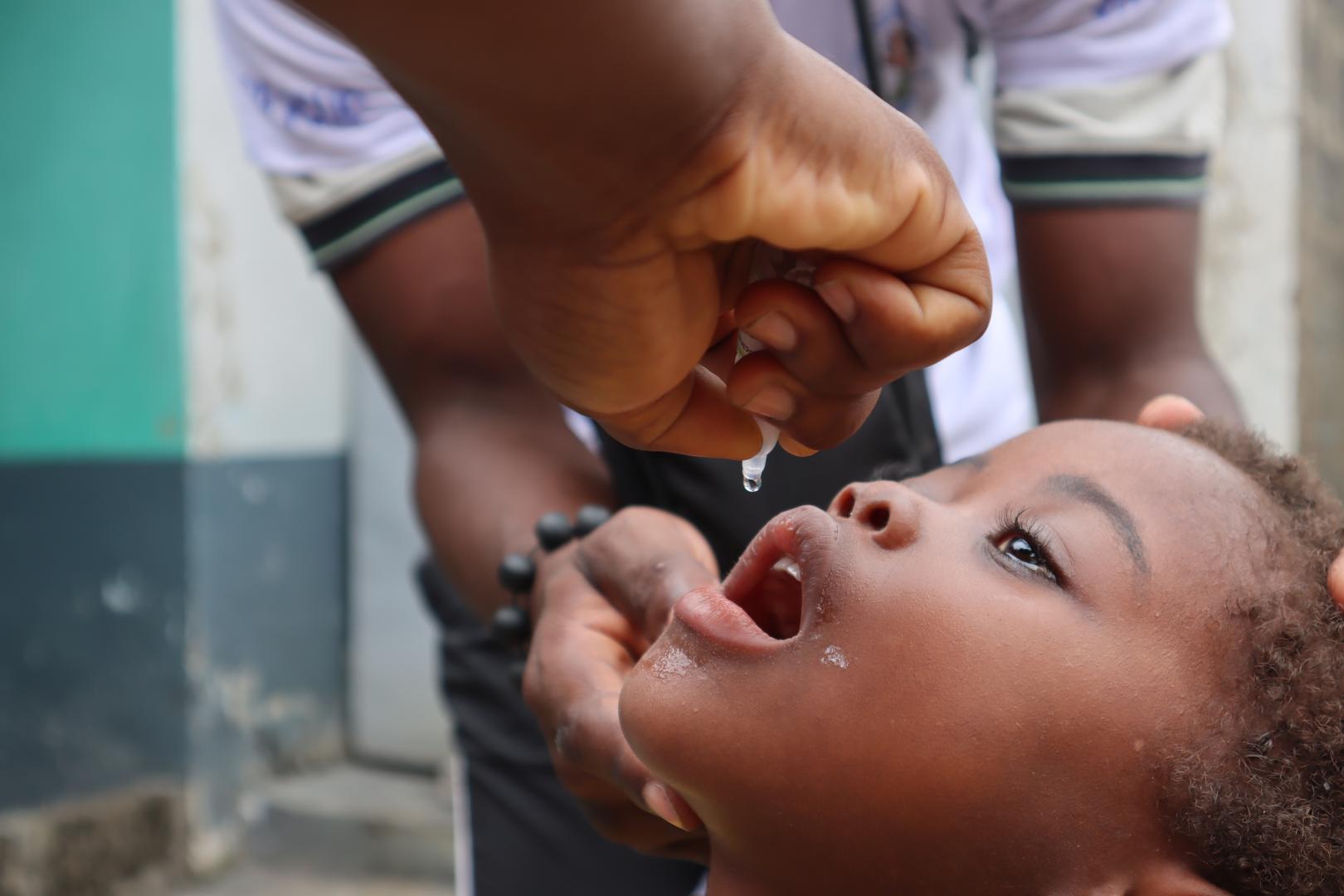 Polio vaccines for Mozambique’s children