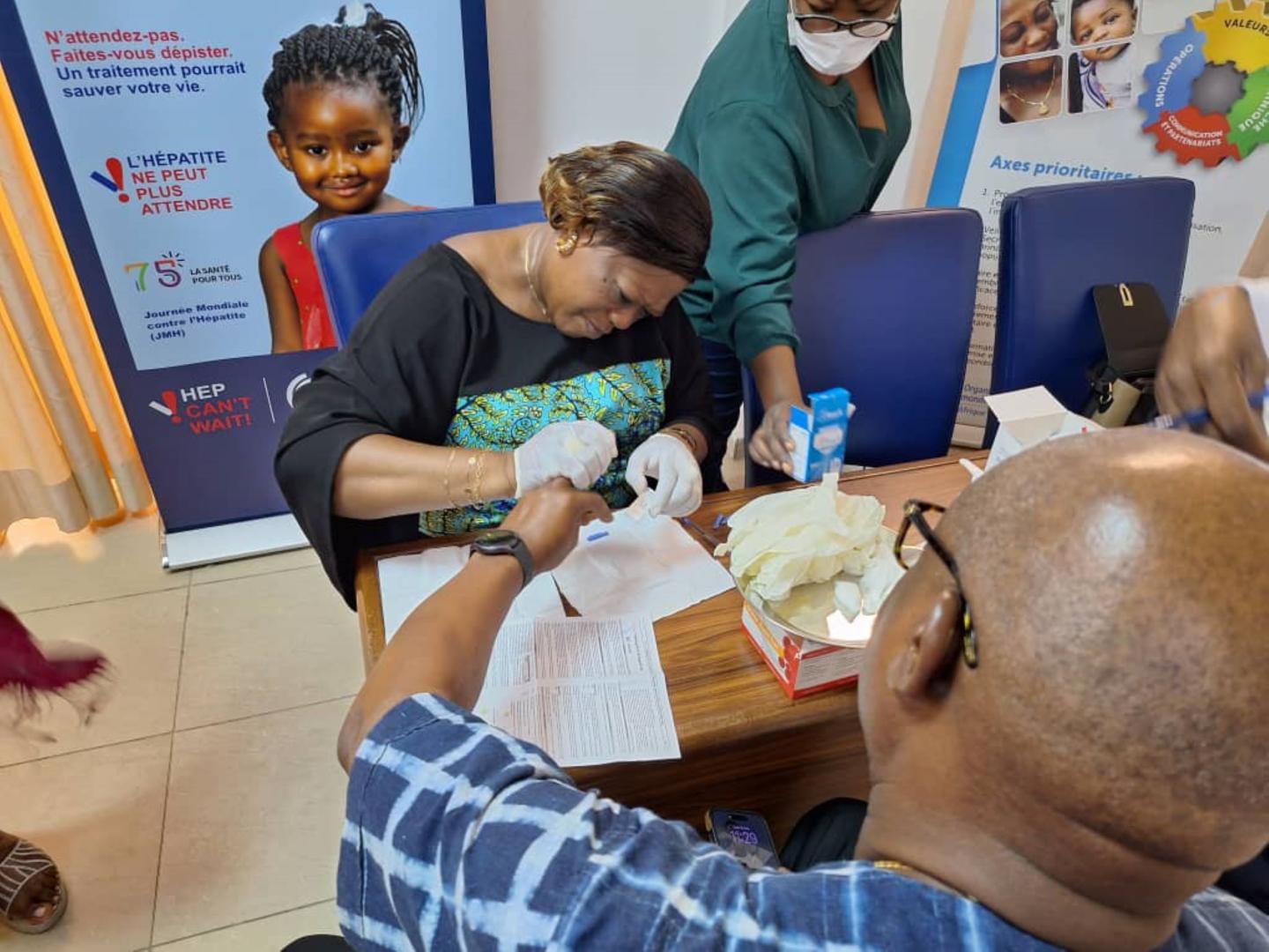 Dépistage et vaccination du personnel de l’OMS contre l’hépatite B