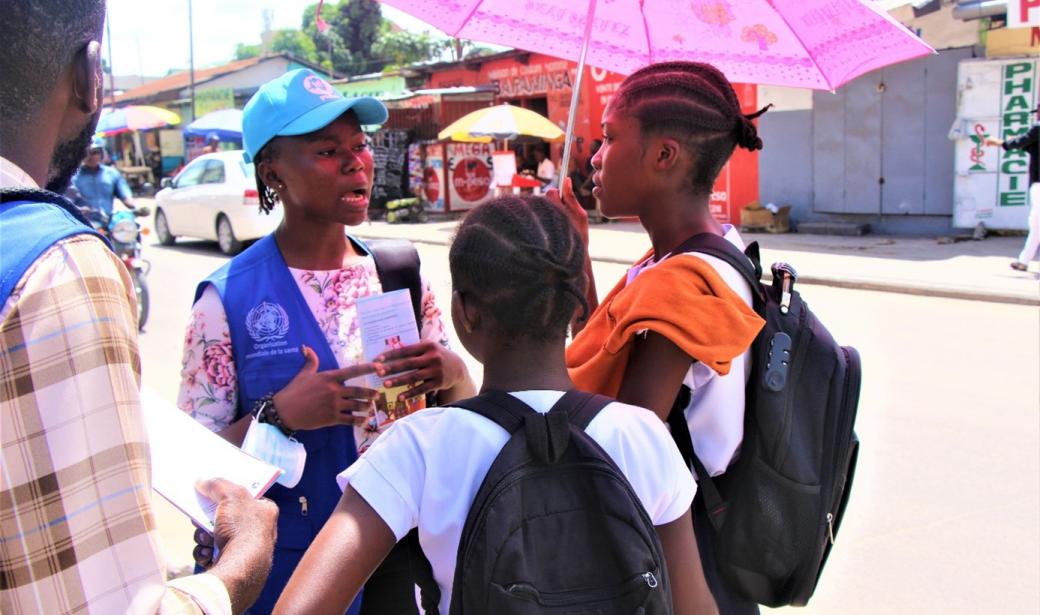 Sensibilisation sur la santé sexuelle et reproductive : ces pairs éducateurs qui passent le message auprès des jeunes de Kinshasa