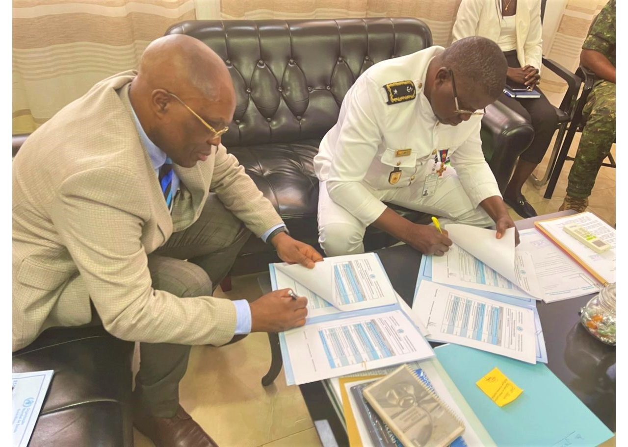 The WHO Representative in Guinea-Bissau, Dr Walter Kazadi Mulombo, and the Minister of Public Health, Comodoro Dr Quinhin Nantote, sign the 2026–2027 Biennial Programme, formalizing a new cycle of cooperation between WHO and Guinea-Bissau.