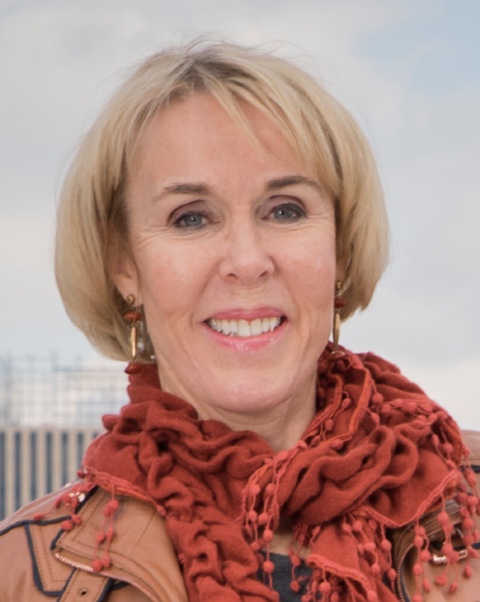 Portrait of Prof Helen Rees
