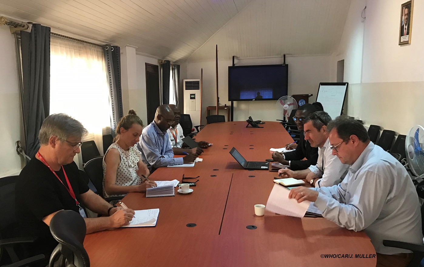 Réunion de concertation au Bureau pays de l'OMS en République centrafricaine sous l'égide du Représentant, Dr Severin von Xylander