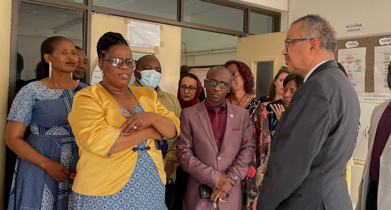 WHO Director-General Tedros Adhanom Ghebreyesus speaks to staff at Julia Molefhe Clinic in Gaborone during his tour of the facility.