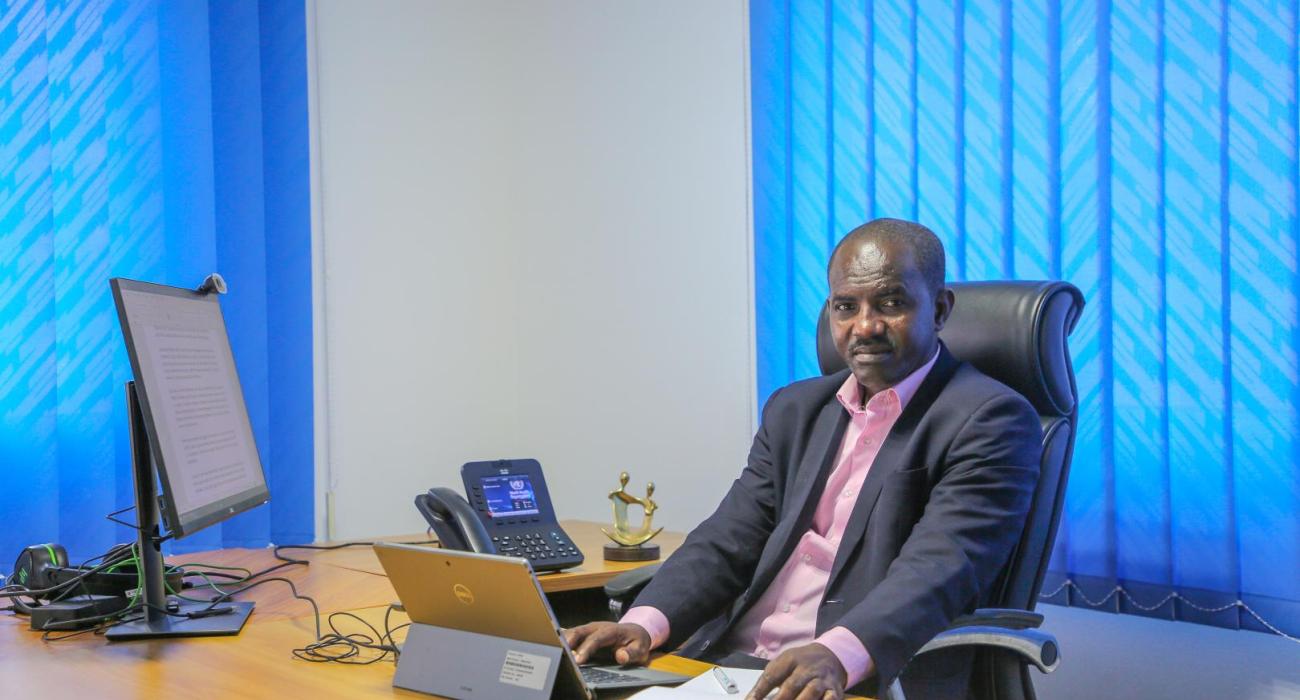 L’OMS au Gabon célèbre le parcours inspirant de Landry Ossoria N’Diaye  