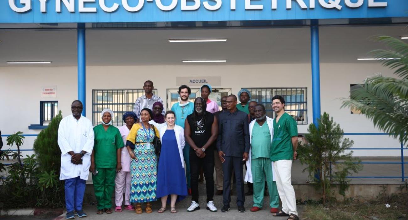 Le projet de réparation des MGF est soutenu par quatre Agences du Système des Nations Unies dont l’Organisation mondiale de la santé (OMS), financé par les Fonds Muskoka, en partenariat avec le Centre Hospitalier Intercommunal André Grégoire (CHICAG) de Montreuil (France) et le Centre Hospitalier Universitaire de Treichville- Abidjan (Côte d’Ivoire). 
