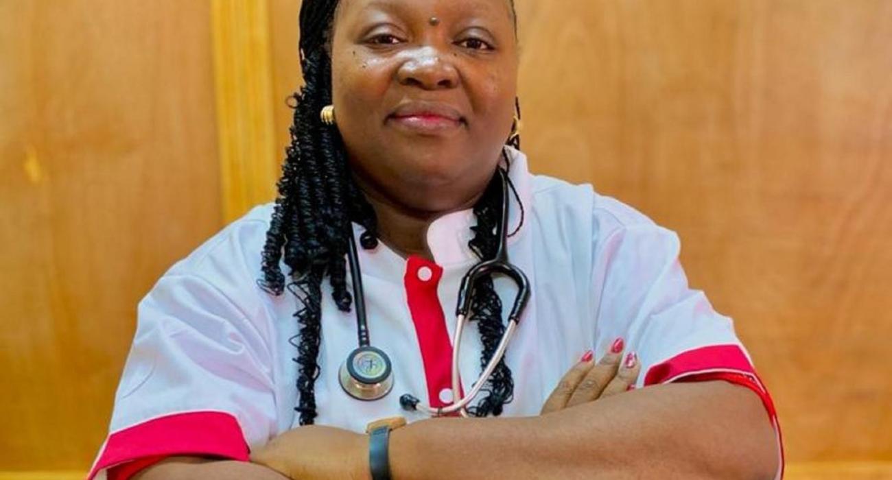 Une voix forte pour les drépanocytaires : l'engagement de Dre Gloria Damoaliga Berges au Burkina Faso 
