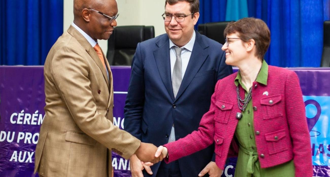 RDC : Aux côtés de l’OMS, le Royaume-Uni réaffirme son engagement pour renforcer la résilience du système de santé face aux urgences sanitaires