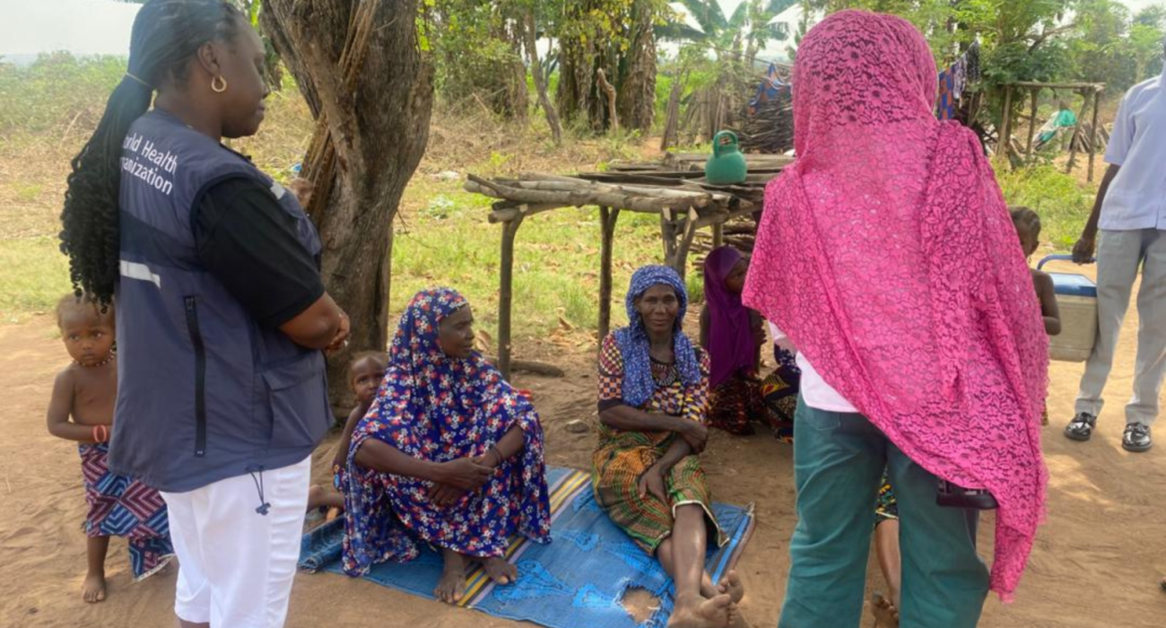 Vaccination team during MR campaign in a nomadic settlement