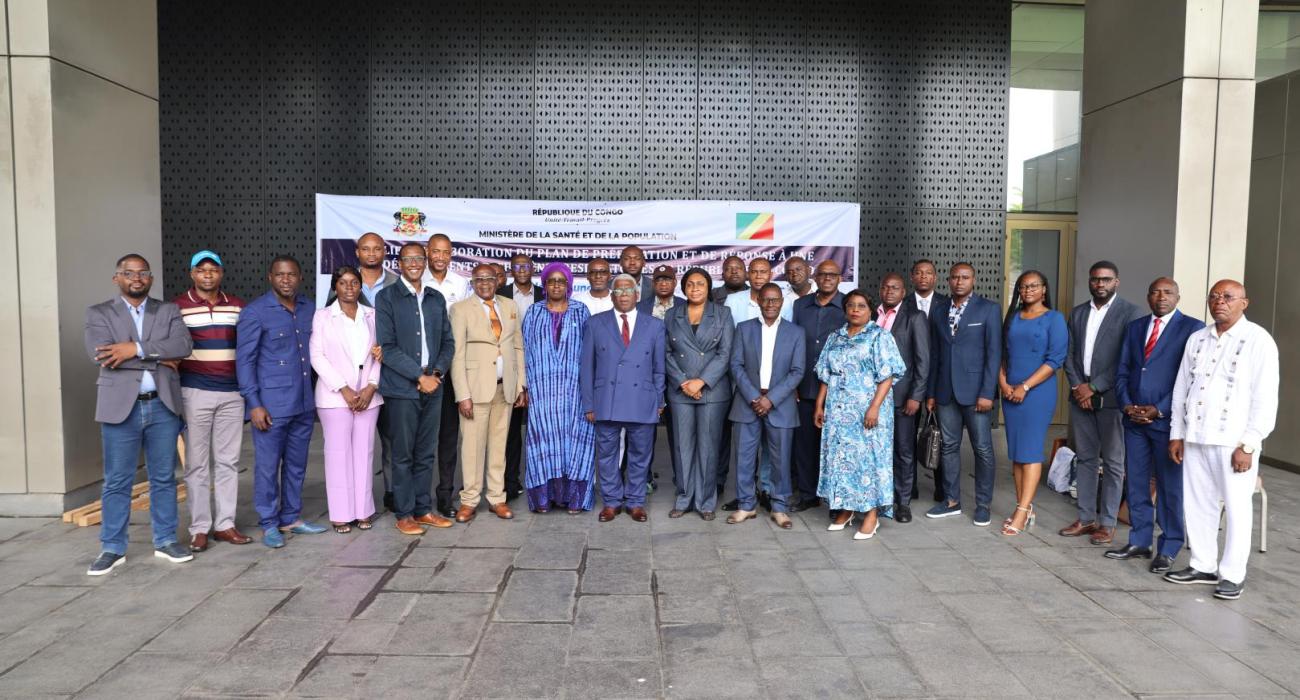Photo de groupe des participants à l'atelier
