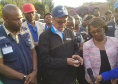 DG Dr Tedros and RD Dr Moeti interact with staff during their trip to Butembo 