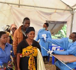 Point of entry screening at Mpondwe border point in Kasese