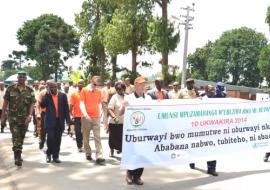 Walk to Musanze stadium by participants of World Mental Health Day 2014
