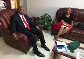 (d à g) son Excellence, Mme Cynthia H. Akuetteh, Ambassadrice des USA et le Dr Boureima Hama Sambo, Représentant de l’OMS