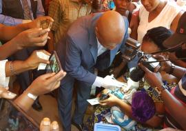 Le Conseiller du Ministre lance la vaccination contre la rougeole