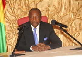 Le Président guinéen : « Aidez-nous davantage à lutter contre Ebola et à vaincre cette épidémie. »